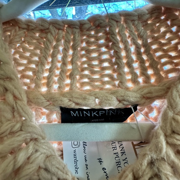 MINK PINK SWEATER - High-end Boutique Brand - Picture 2 of 3